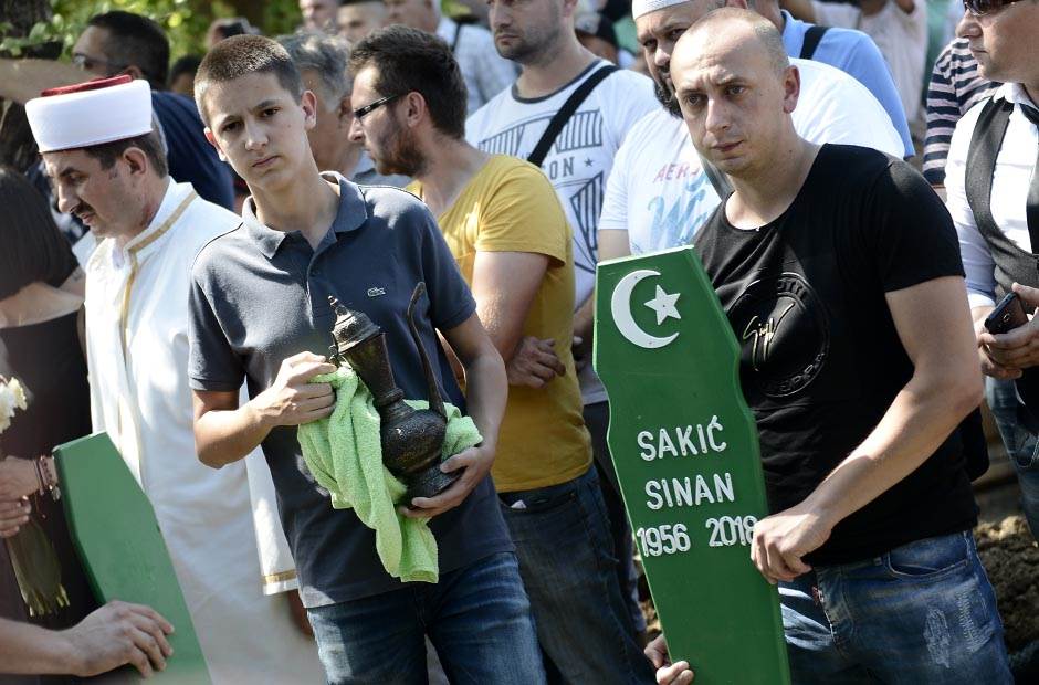 Život i kontroverze Sinana Sakića