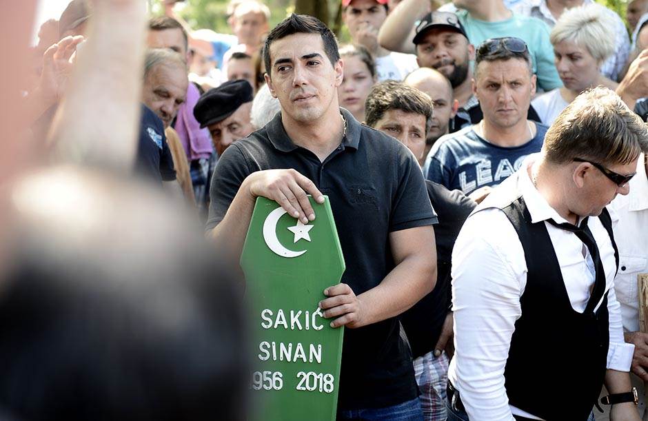 Život i kontroverze Sinana Sakića