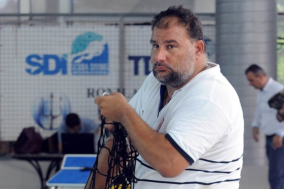 Dejan Savić ljut zbog hladne vode na okupljanju Srbije