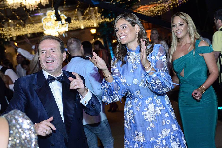 Bogoljub Karić dao Rusima u Knez Mihailovoj 50 evra za rakiju