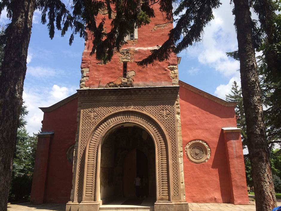 Manastir Žiča - otrkivena ploča iz 16. veka