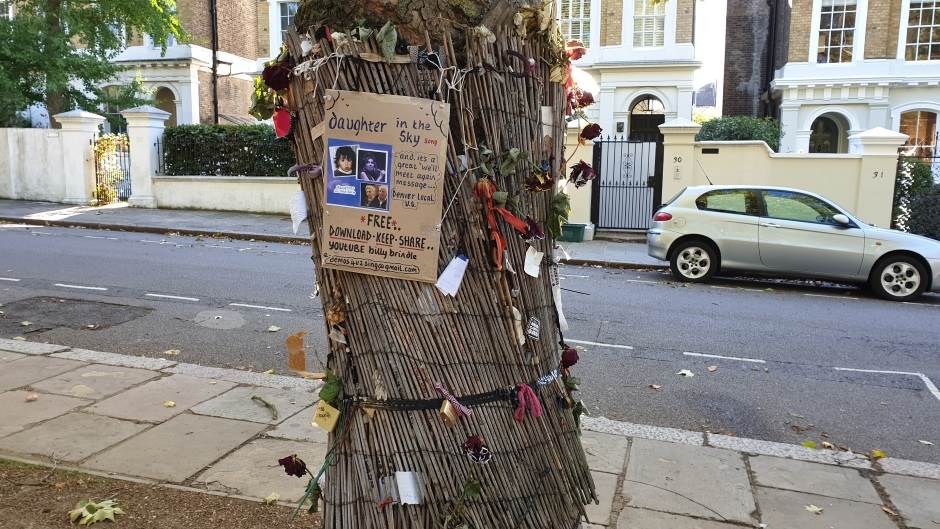 Otac Ejmi Vajnhaus tuži njene drugarice