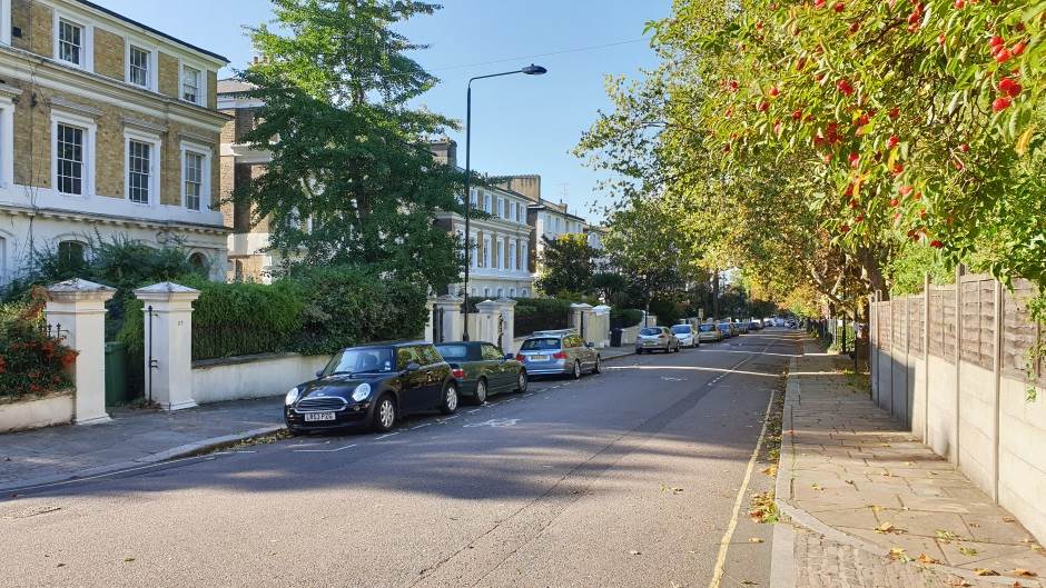 Otac Ejmi Vajnhaus tuži njene drugarice