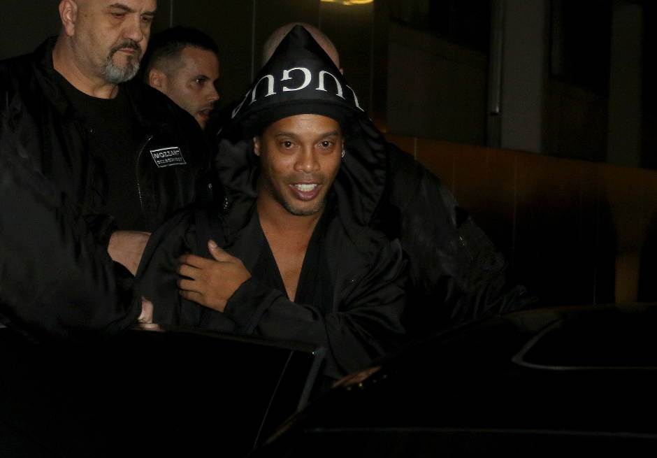 Ronaldinjo dao dres protivničkom igraču