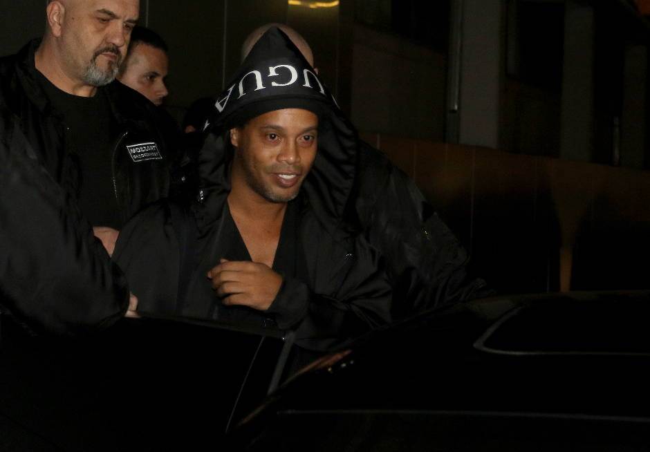 Ronaldinjo dao dres protivničkom igraču