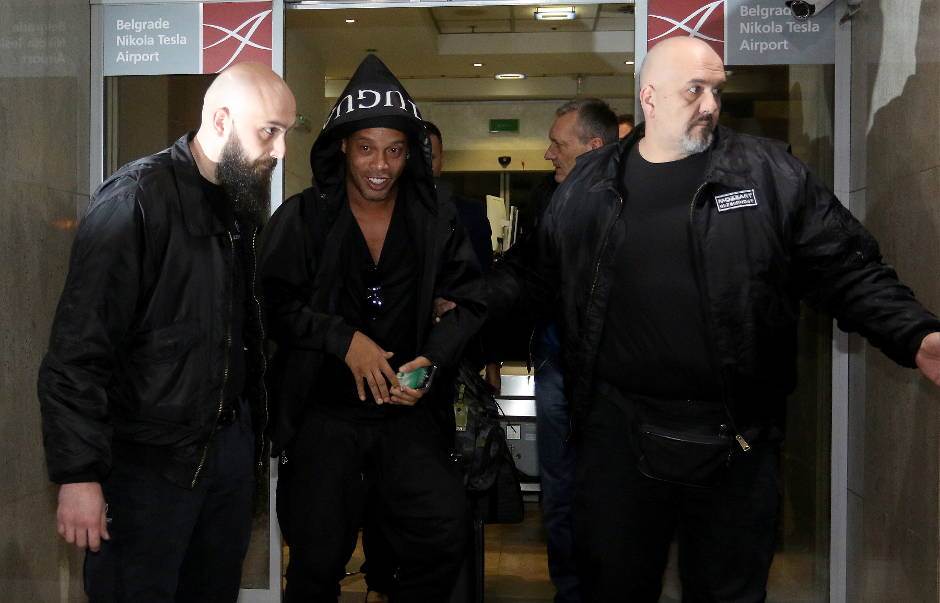 Ronaldinjo dao dres protivničkom igraču