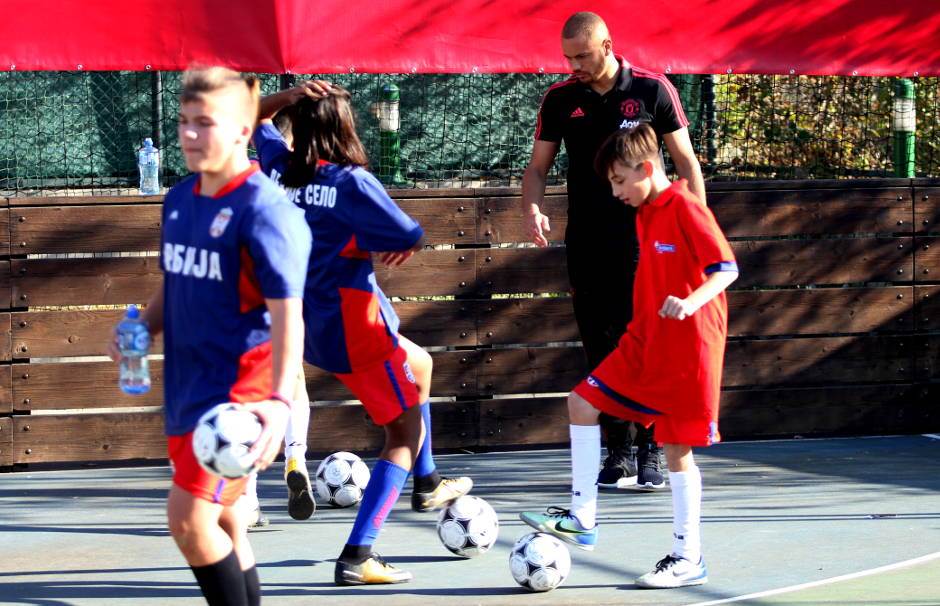 Škola fudbala Mančester junajted u Srbiji dolazi Ves Braun