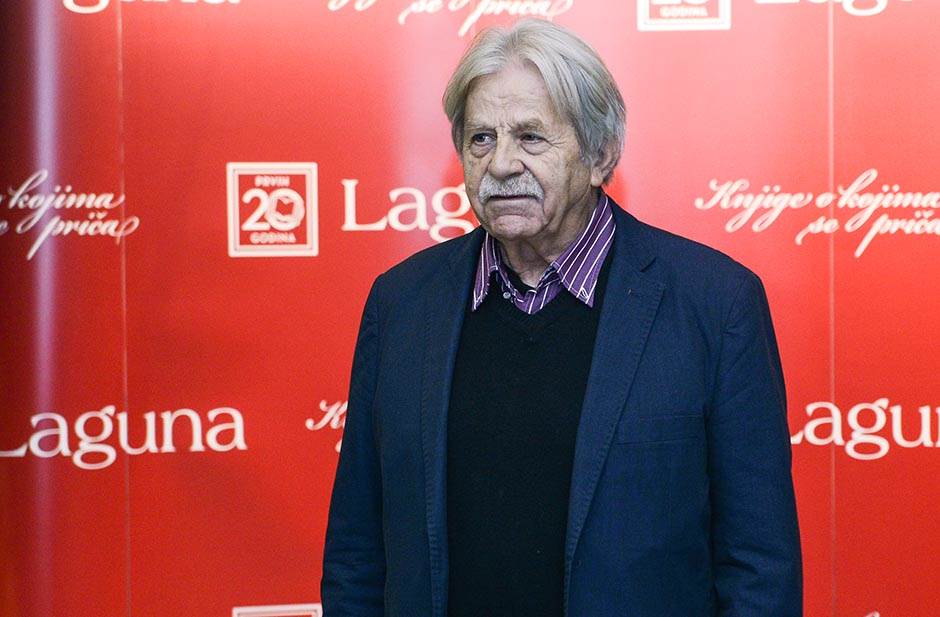 Oglasio se Ljubivoje Ršumović iz bolnice