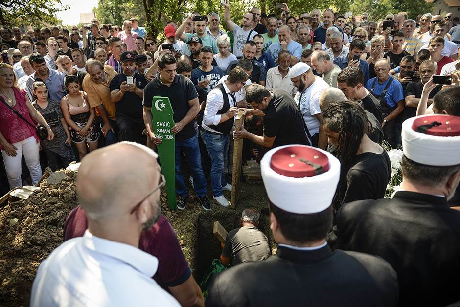 Grobnica Sinana Sakića vredi 20000 evra