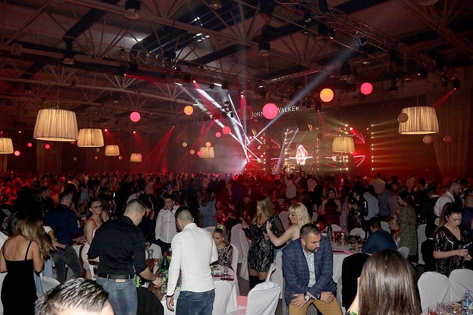 Novogodišnji TV program narodnjaci