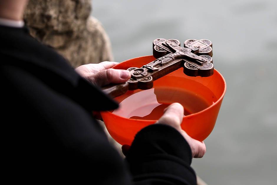 Ko se krstom krsti taj krstovdan posti