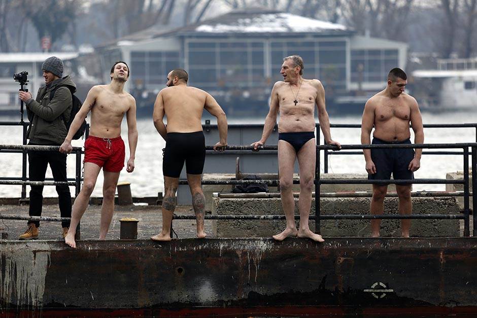 Ko se krstom krsti taj krstovdan posti