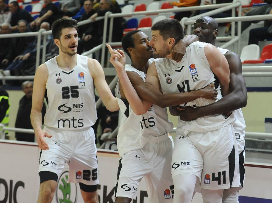 Đorđe Gagić igrao meč u Dubaiju dok su bombe padale