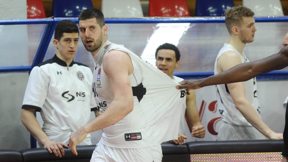 Đorđe Gagić igrao meč u Dubaiju dok su bombe padale