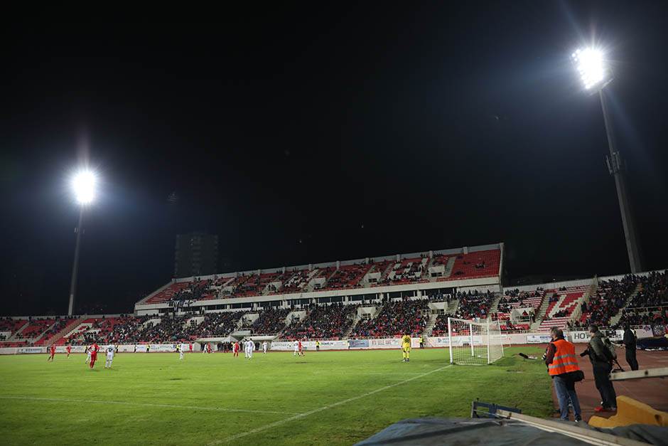 Da li se ruši stadion Čair u Nišu?