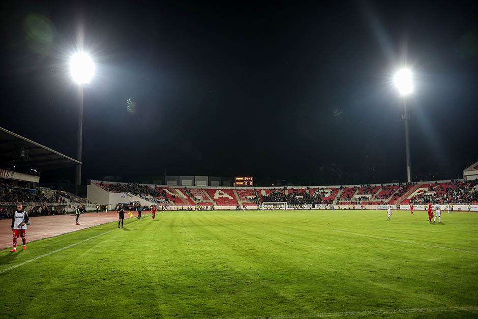 Da li se ruši stadion Čair u Nišu?