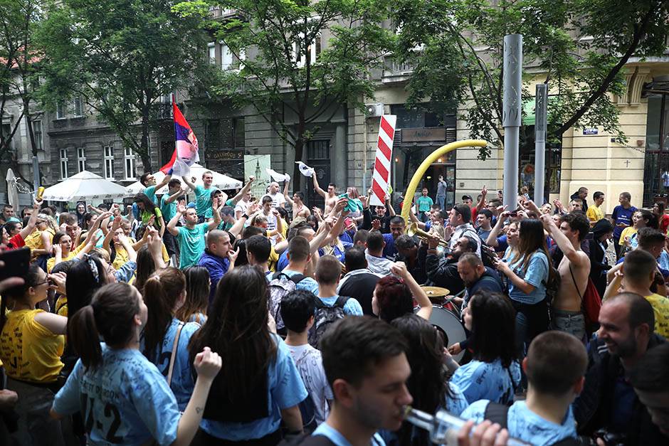 Korona virus u Srbiji dr Srđa Janković o maturskim proslavama i utakmicama nove mere Vlade Srbije