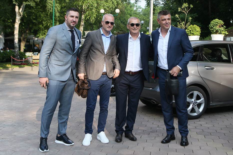 Zvezda i Partizan igrači na odmoru na Maldivima