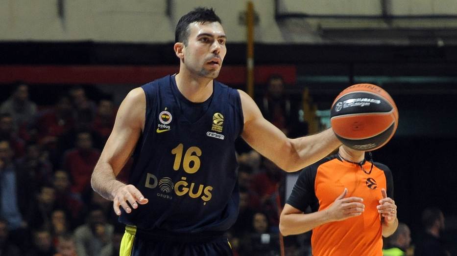 Kostas Slukas slobodan igrač Partizan ga traži