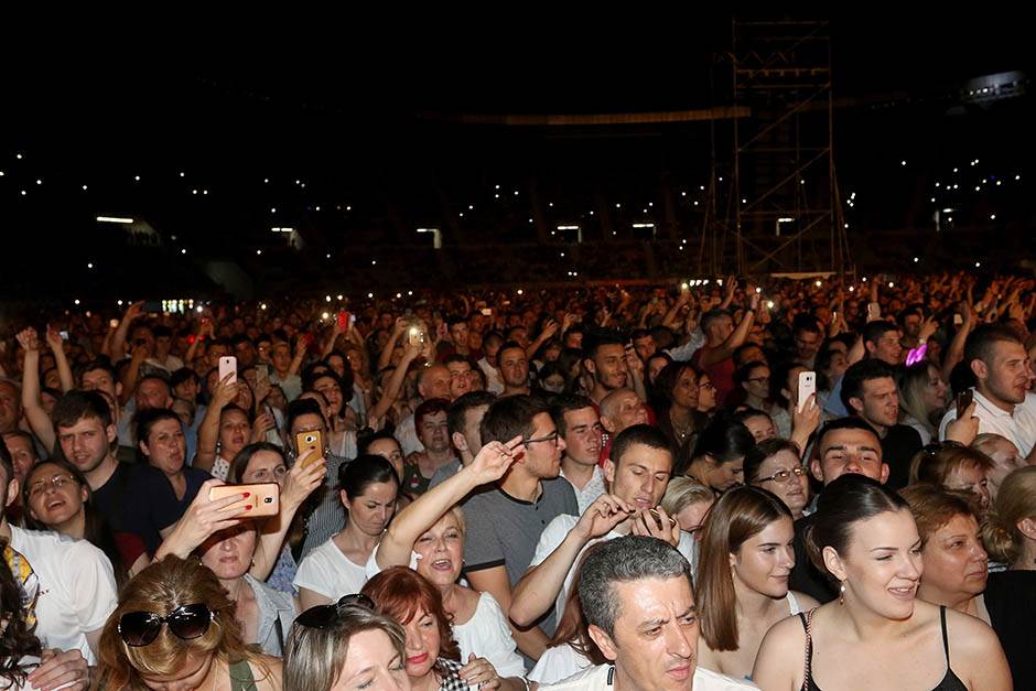 Zdravko Čolić za 45 minuta zaradio 45000 evra