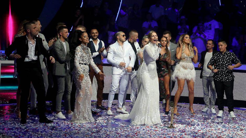 Džejla Ramović škola i nastupi