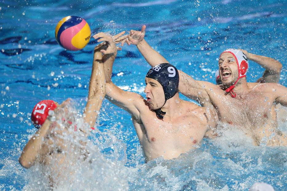 Srbija se odbranila sa tri igrača manje u vaterpolu