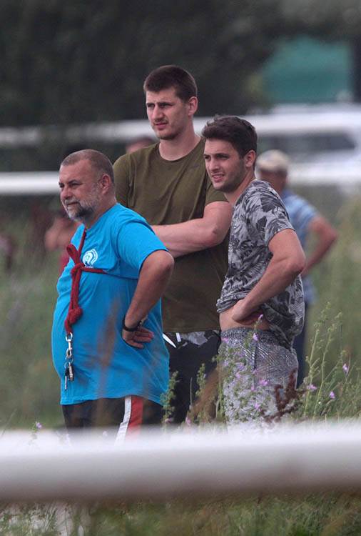 Nikola Jokić odrastao u malom stanu u kojem je živelo njih šestoro