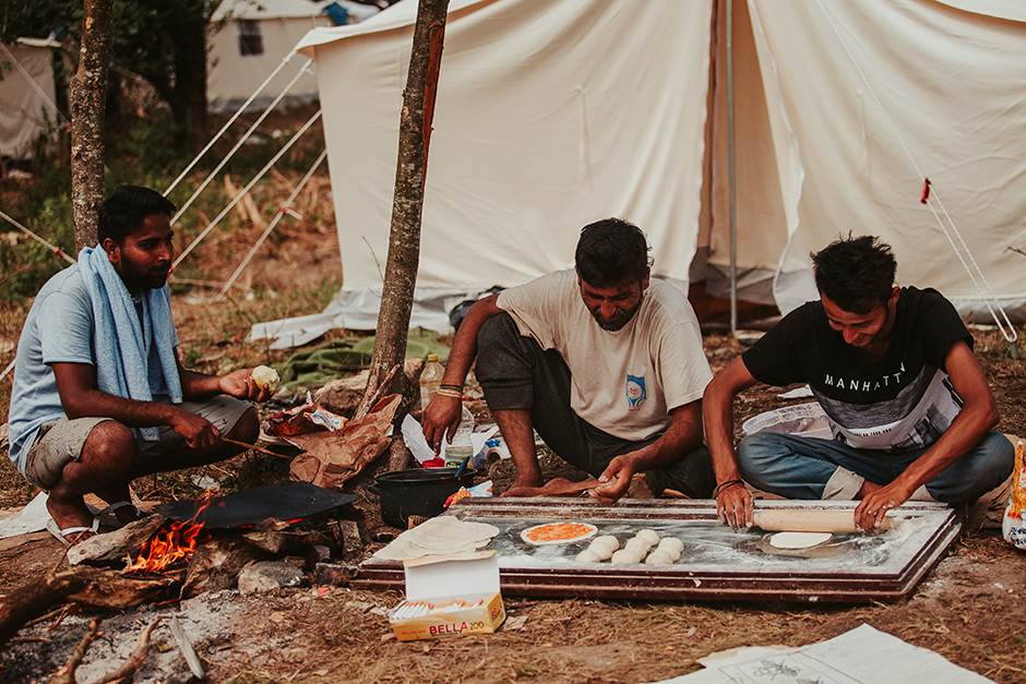 Kamp Vučjak se zatvara, migrante sele u kasarnu kod Sarajeva