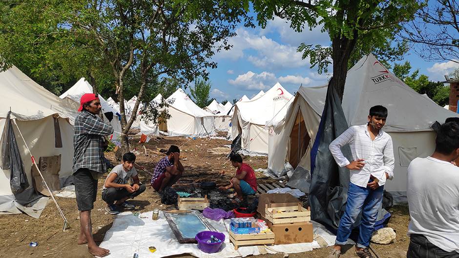Kamp Vučjak se zatvara, migrante sele u kasarnu kod Sarajeva