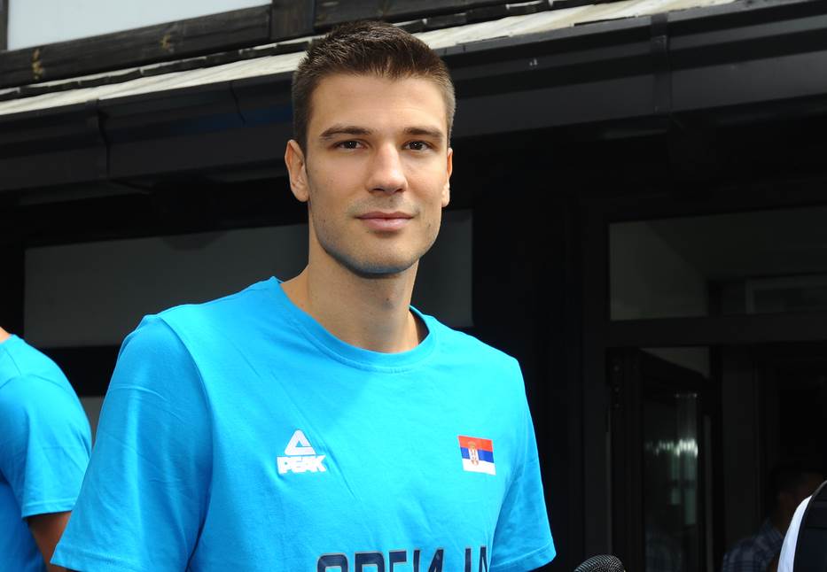 Jelena Karleuša potvrdila vezu sa košarkašem, jedno joj izričito zabranio