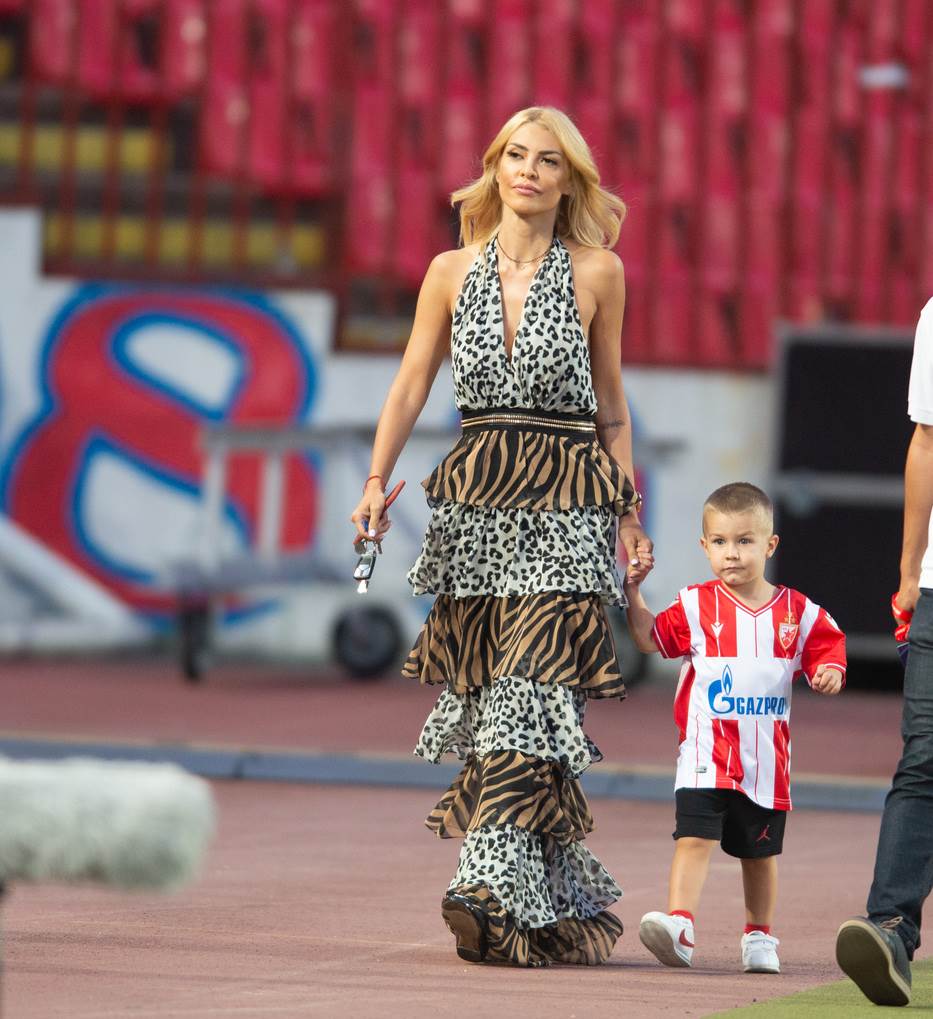 Borjan pre fudbala prodavao na Buvljaku