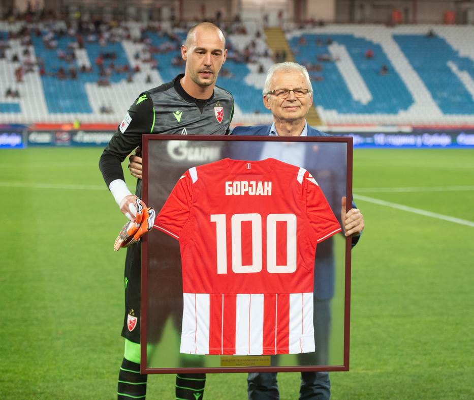 Borjan pre fudbala prodavao na Buvljaku