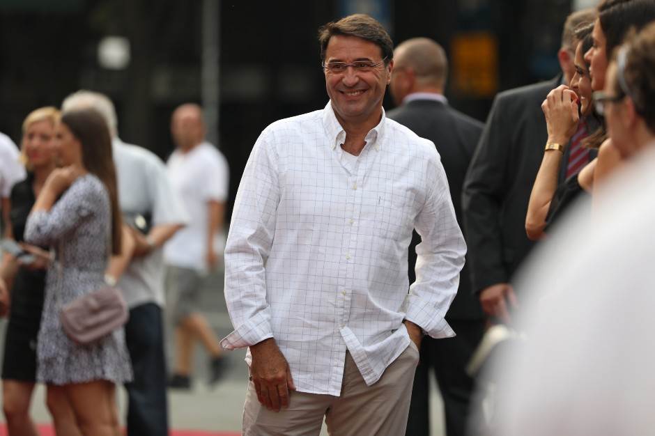 Jovan Memedović napravio vikendicu od drveta u netaknutoj prirodi