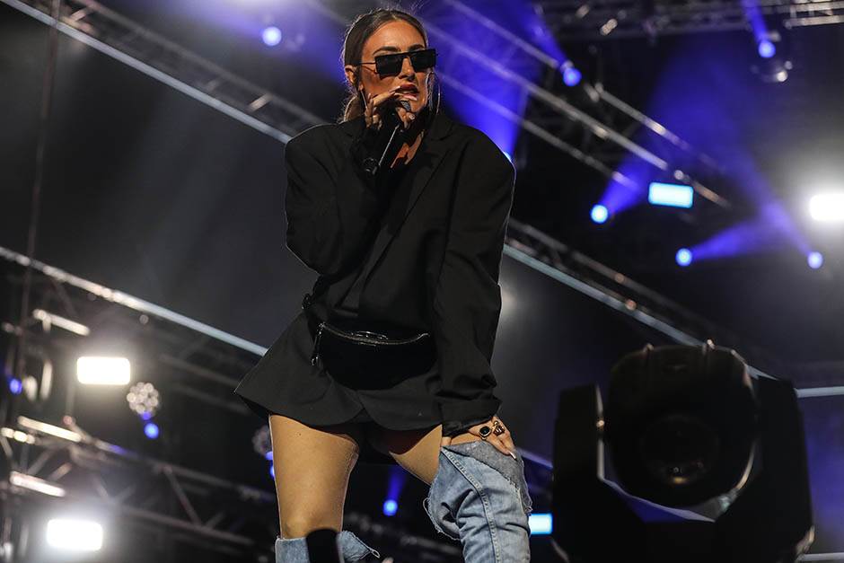 Senidah nova frizura Instagram