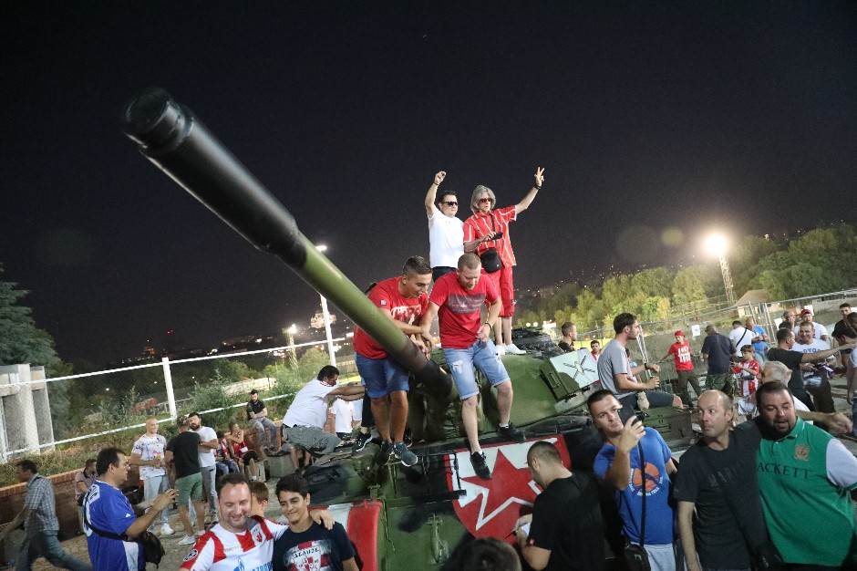 Partizan ima parni valjak ispred stadiona
