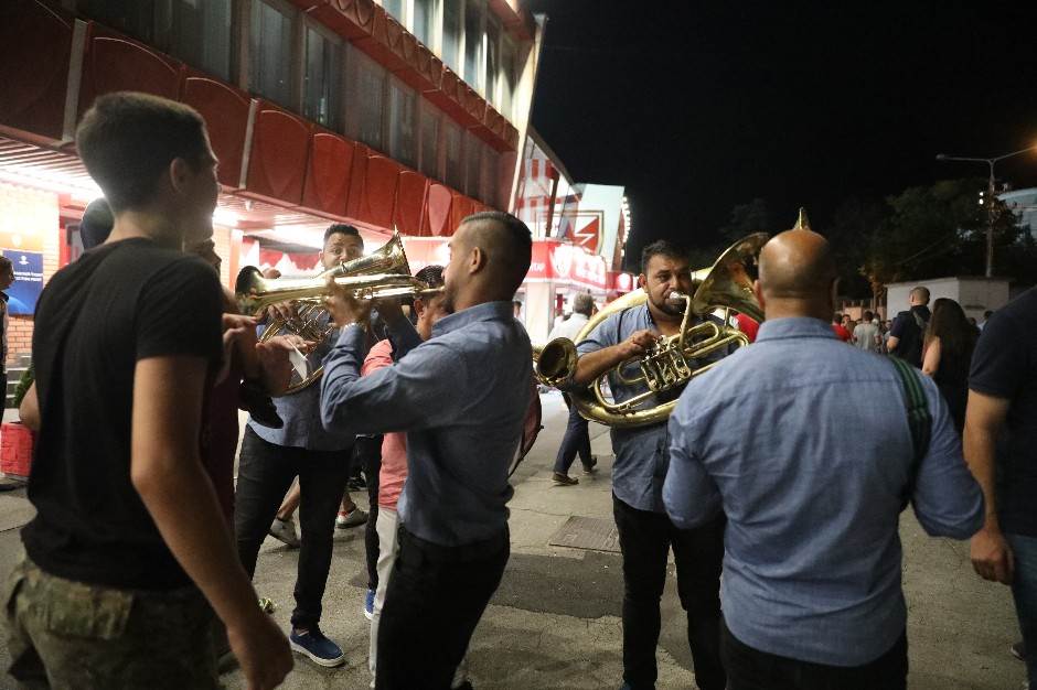 Partizan ima parni valjak ispred stadiona