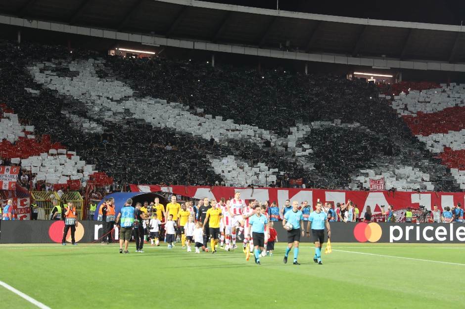 Navijači Jang Bojsa divljali na utakmici protiv Grashopersa