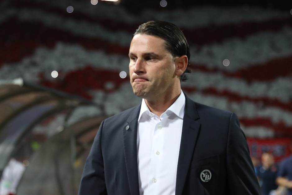 Navijači Jang Bojsa divljali na utakmici protiv Grashopersa