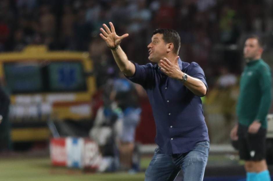 Navijači Jang Bojsa divljali na utakmici protiv Grashopersa