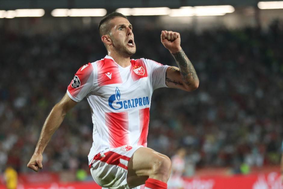 Navijači Jang Bojsa divljali na utakmici protiv Grashopersa