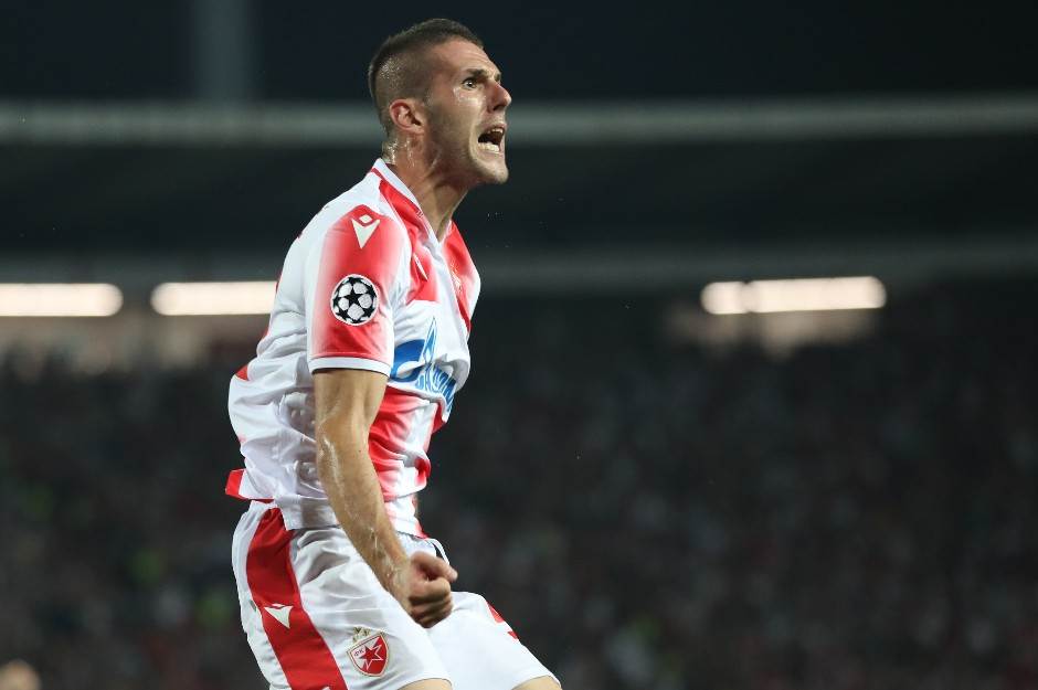 Navijači Jang Bojsa divljali na utakmici protiv Grashopersa