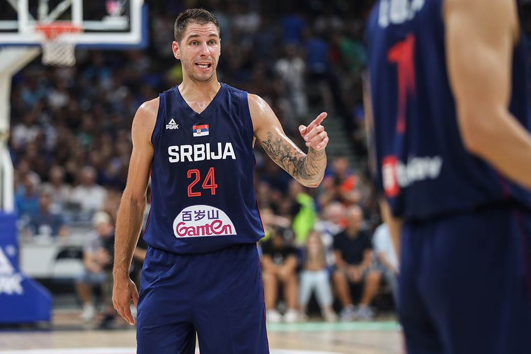 Stefan Jović potpisuje za Bajern