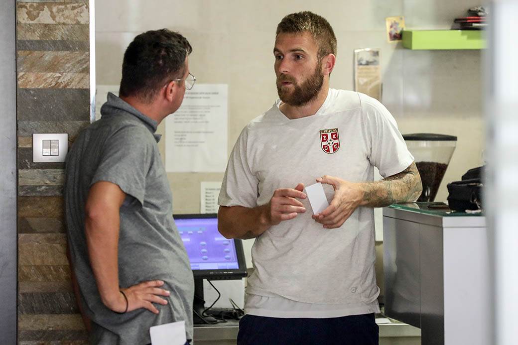 Matija Nastasić ponovo u reprezentaciji Srbije gde ga vidi Ljubiša Tumbaković