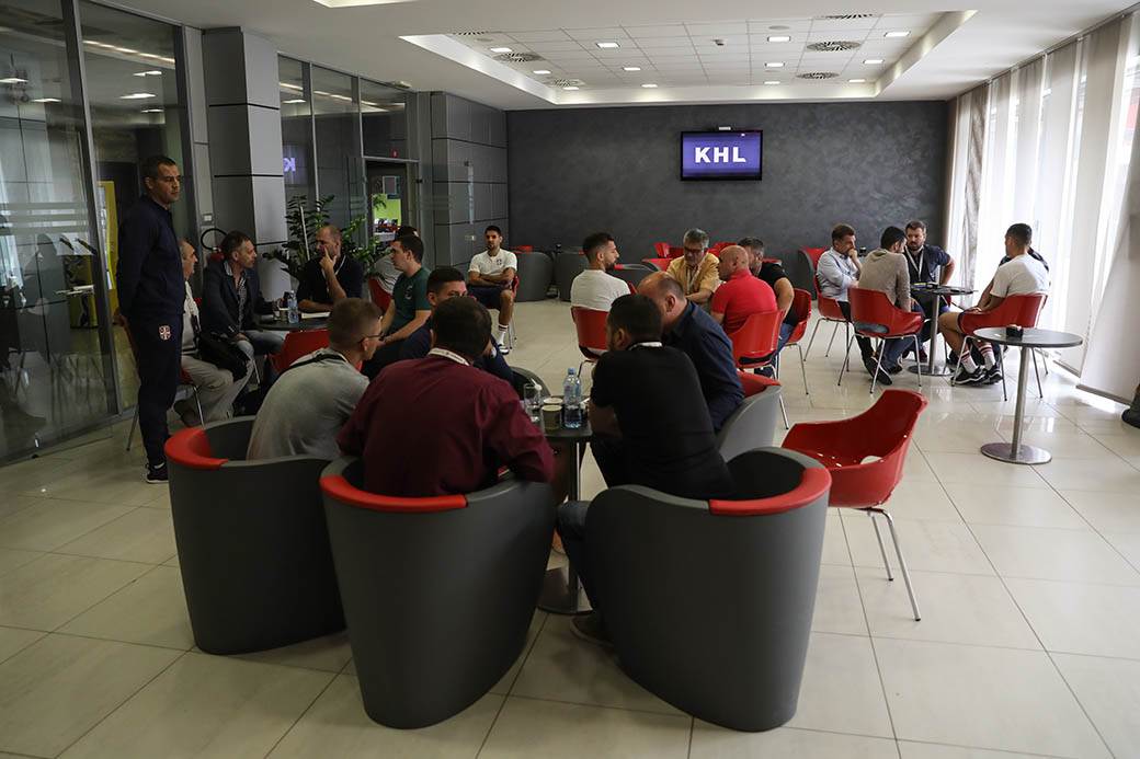 Matija Nastasić ponovo u reprezentaciji Srbije gde ga vidi Ljubiša Tumbaković