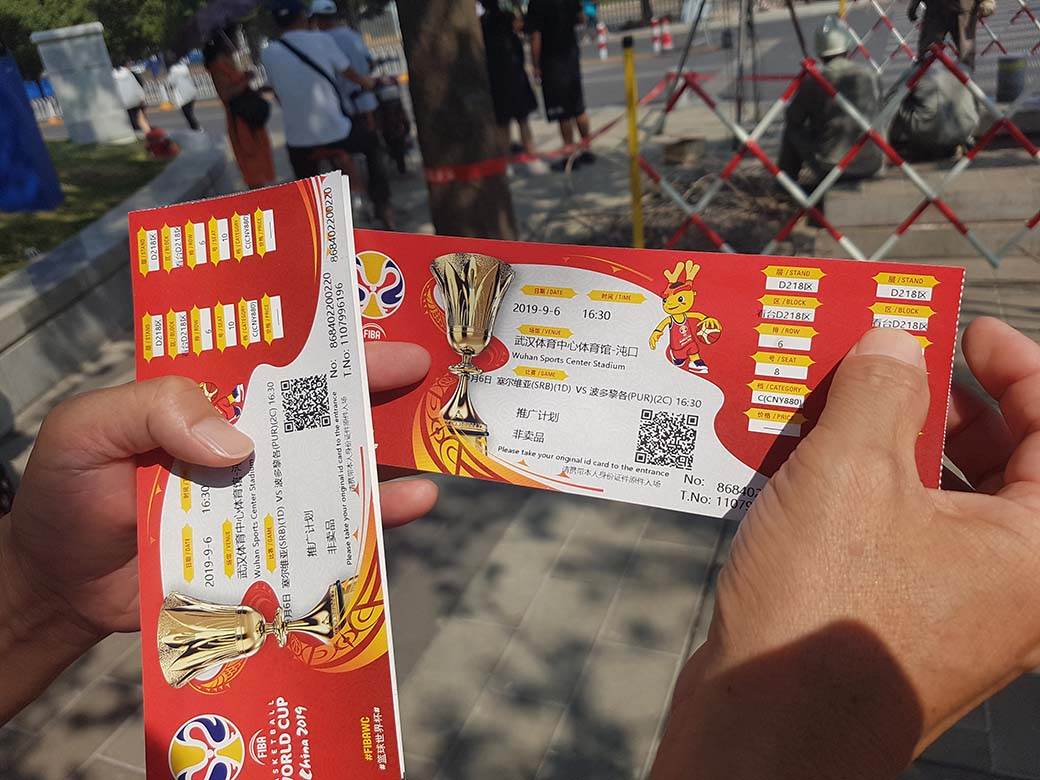 Tapkaroši u Kini, prodaja karata, fotografije