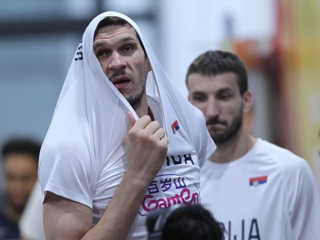 Aleksandar Đorđević objasnio novinarima iz SAD izjavu Neka je Amerikancima bog u pomoći