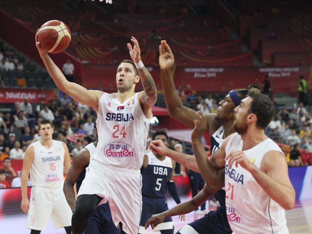 Aleksandar Đorđević objasnio novinarima iz SAD izjavu Neka je Amerikancima bog u pomoći