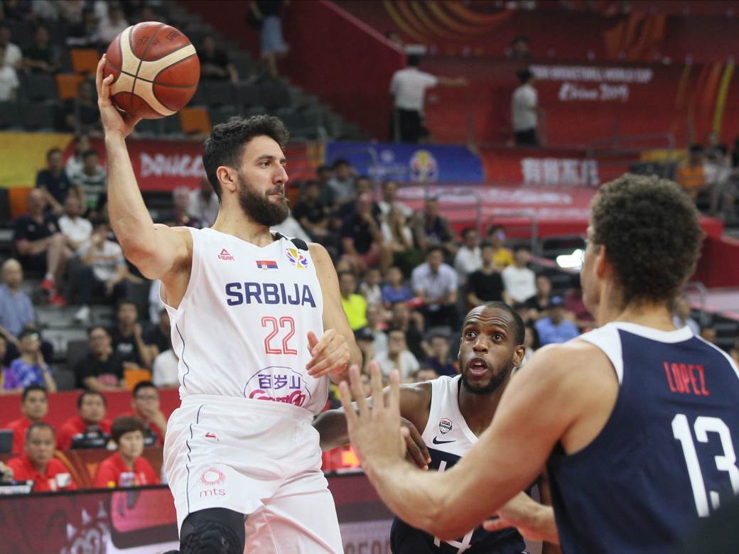 Aleksandar Đorđević objasnio novinarima iz SAD izjavu Neka je Amerikancima bog u pomoći