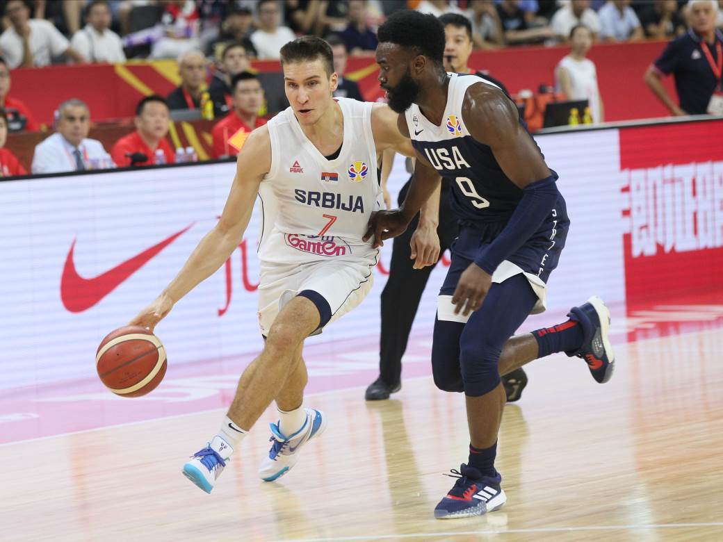 Aleksandar Đorđević objasnio novinarima iz SAD izjavu Neka je Amerikancima bog u pomoći