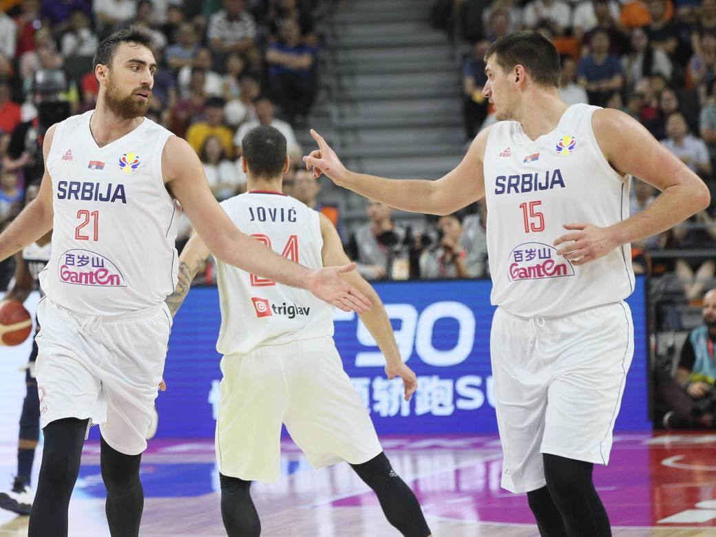 Aleksandar Đorđević objasnio novinarima iz SAD izjavu Neka je Amerikancima bog u pomoći